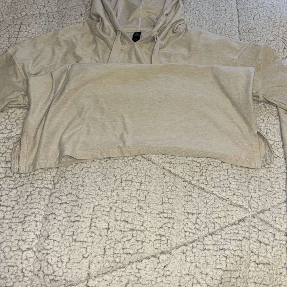 Tan pull over - Picture 4 of 6